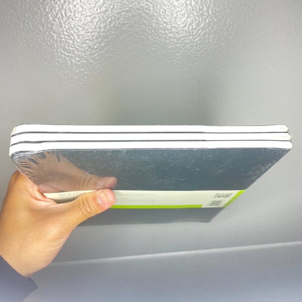 Cahiers Moleskine Set of 3 Plain Journals 120 Pages 7.5" x 9.75" Black Notebook - Picture 6 of 8